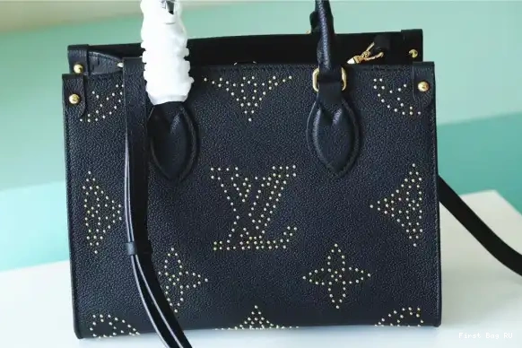 First bag ru VUITTON PM ONTHEGO LOUIS 0526